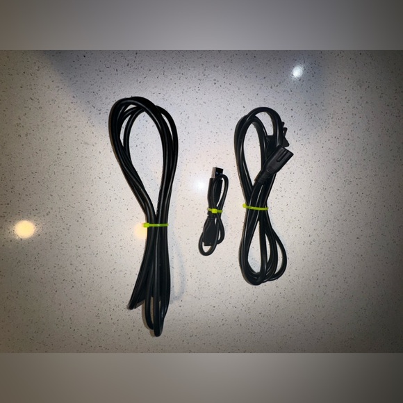 Xbox Series S 512GB with 5TB Storage Expansion - Picture 4 of 5